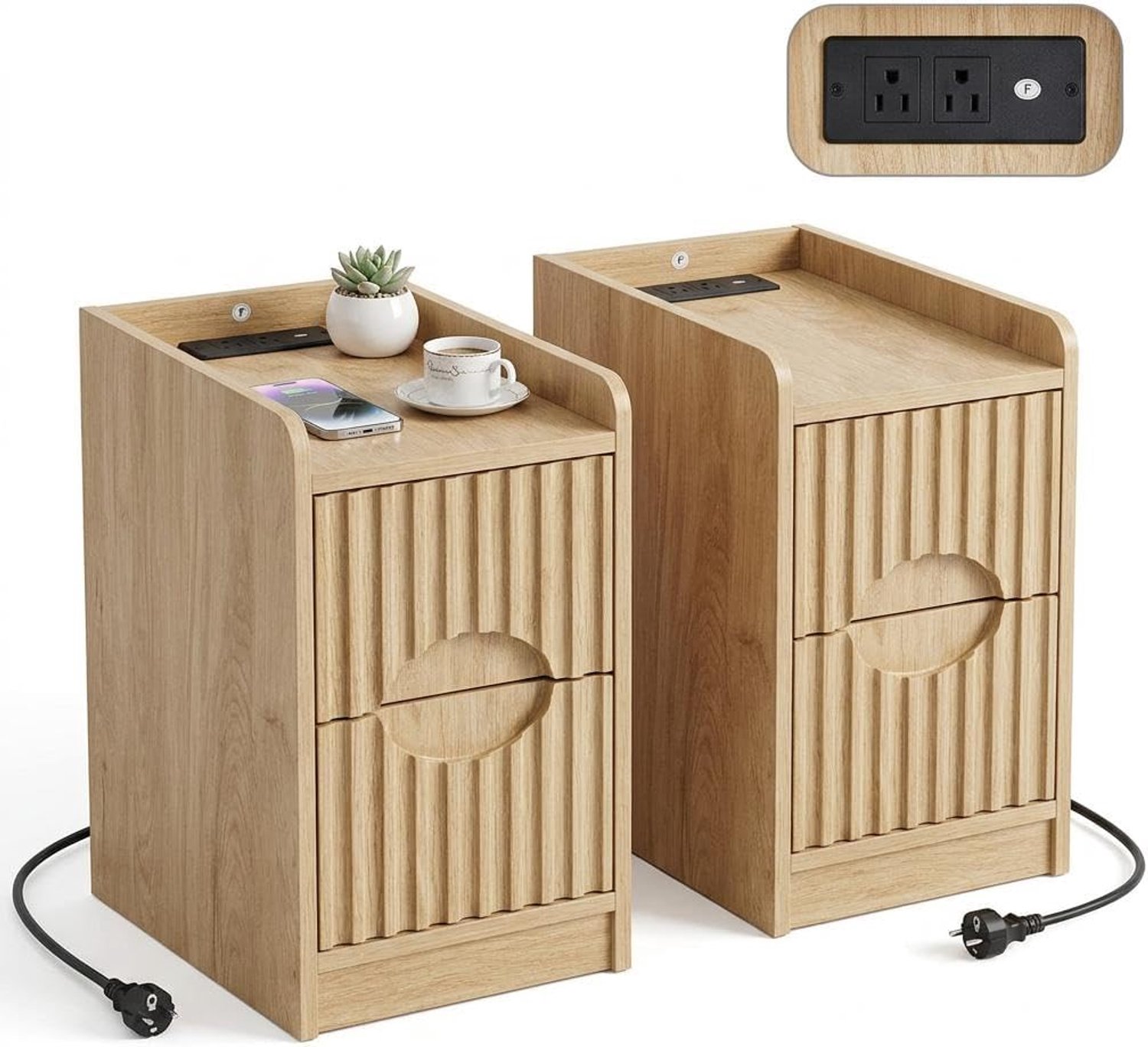 Danky Smalle Nachtkastjes Set van 2 met Stopcontact - 20x35x62 cm Notenhout Natuurlijke houtkleur