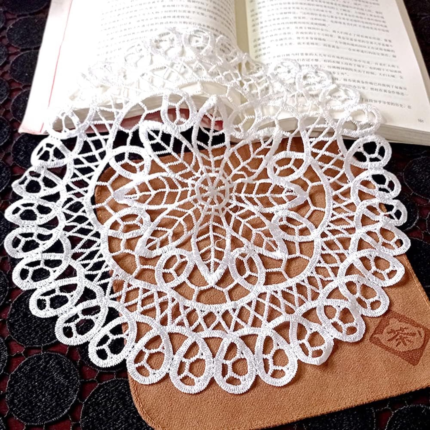 Tafelmatten 15-40 cm - ronde geborduurd - handgemaakt wit kant - elegant voor bruiloften - 2 stuks - m-winkel