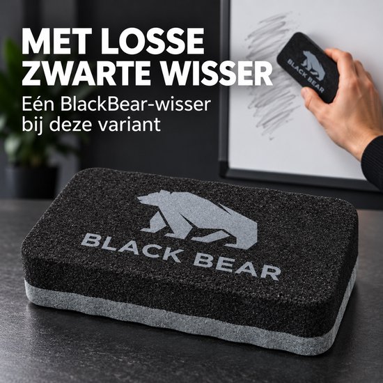Hand gebruikt een zwarte BlackBear-wisser om tekst van een whiteboard te verwijderen. Tekst: Met losse zwarte wisser.