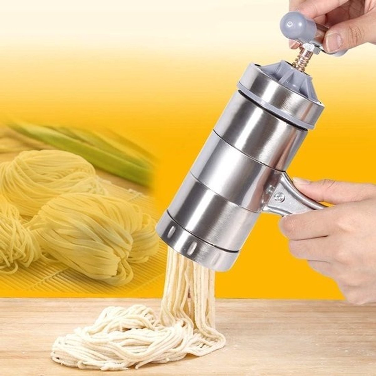 Pastamaker - Deegpers - Verse Pasta Maken - 5 Vormkoppen - 18.5 x 14 cm - Zilver