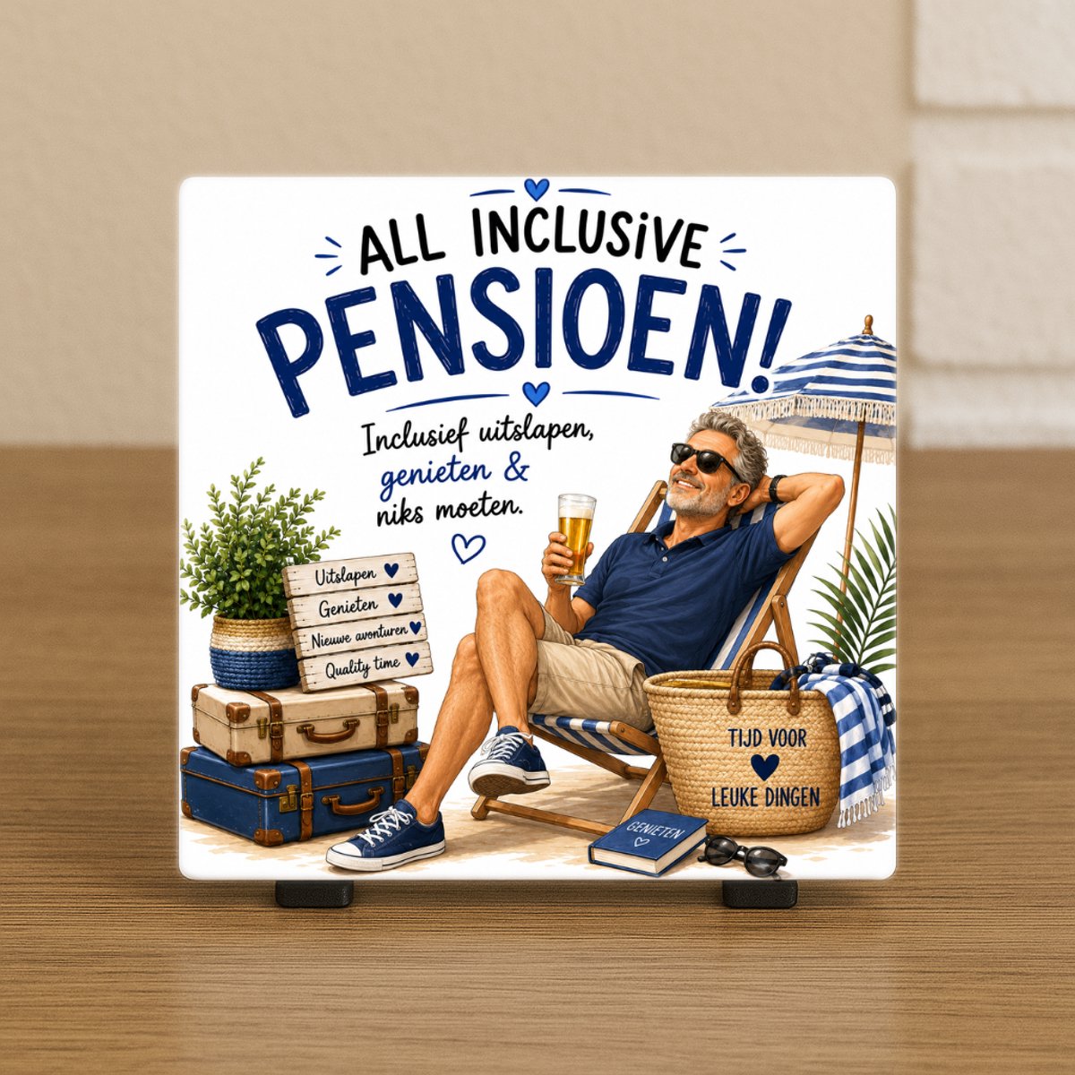 CreaCraft Spreuktegel : All inclusive pensioen! man – Grappig tegeltje met tekst - Cadeau voor ouders, pensioen, verjaardag, sarah, abraham, afscheid - Wenstegeltje – Brievenbuscadeau - CreaCraft All inclusive Man