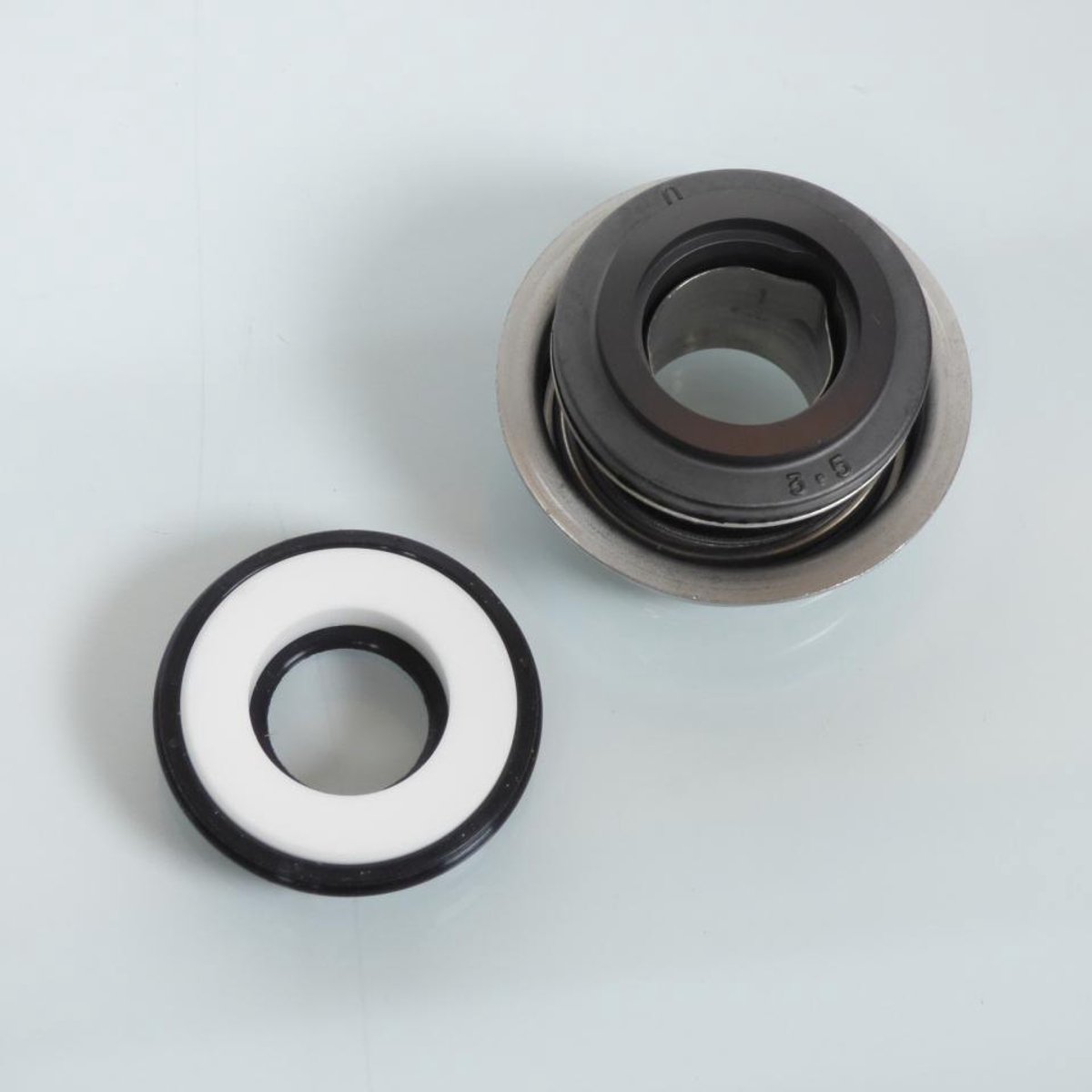 Pompe à eau origine pour Moto Suzuki 250 RG 17470-02F10 / 17470-02F11 Neuf