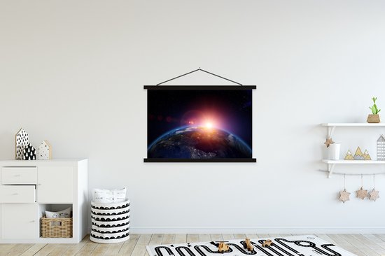 Posterhanger incl. Poster 120x80 cm - Schoolplaat - Satellietbeeld van een zonsopkomst - Textielposter - Zwarte latten