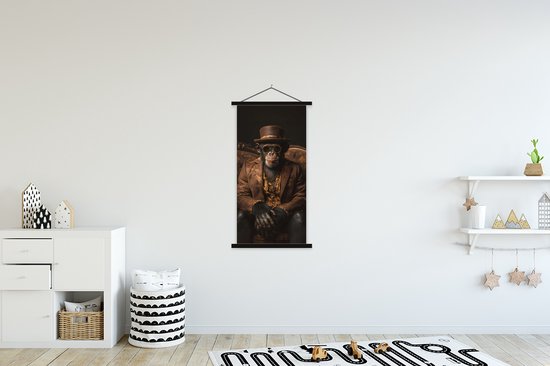 Posterhanger incl. Poster 60x120 cm - Schoolplaat - Chimpansee - Stoel - Pak - Bruin - Textielposter - Zwarte latten