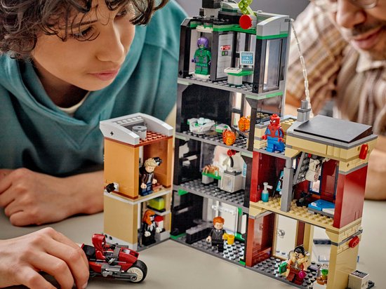 ▪️ momomo　▪️ LEGO Marvel Super Heroes 76324 Spider-Man vs. Oscorp 76324