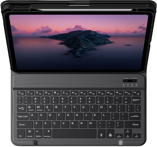 Zwarte tablethoes met QWERTY toetsenbord, open met tablet erin en Apple Pencil.