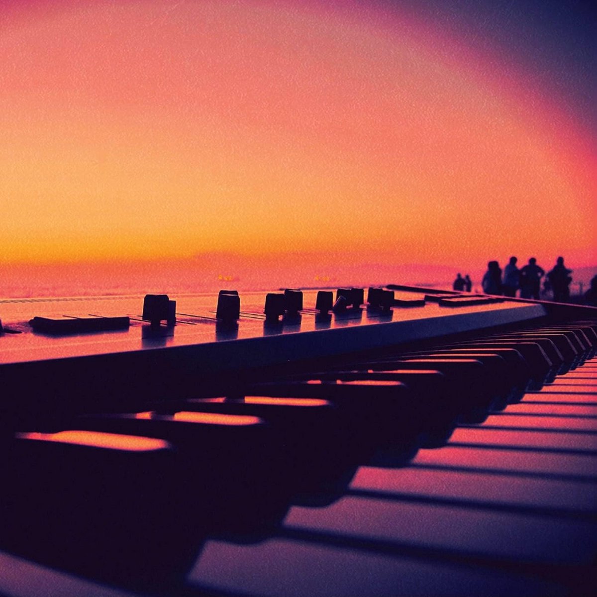 Muziek Single - Can't Help The Way I Feel / Deeper Love