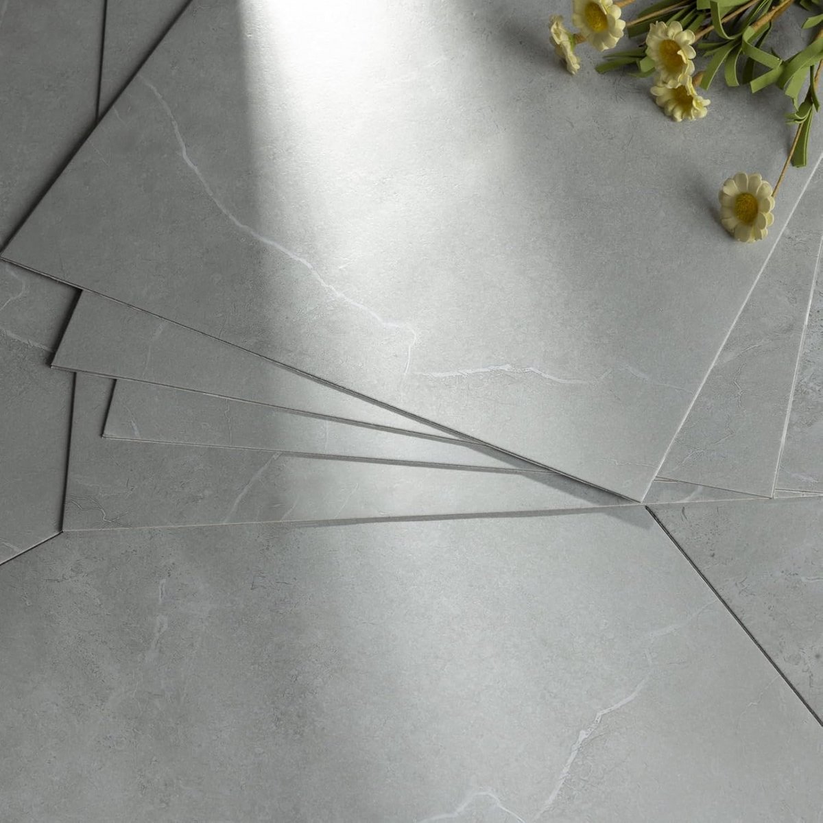 Zelfklevende PVC Vloertegels Lichtgrijs Marmer 30x30 cm - Waterdicht en Extra Slijtvast