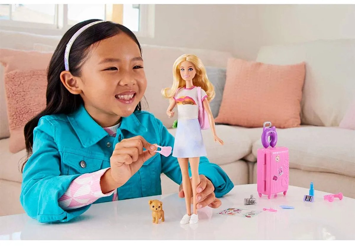 Barbie op reis - Barbiepop met roze koffer en reisaccessoires — afbeelding 3