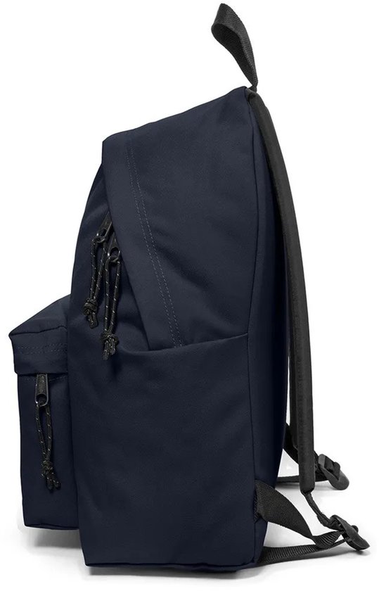 Zijaanzicht van een donkerblauwe Eastpak rugzak met ritssluitingen.