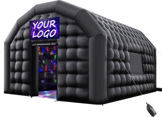 Zwarte, opblaasbare kubusvormige tent met verlicht "YOUR LOGO" bord en disco lichten bij de ingang.