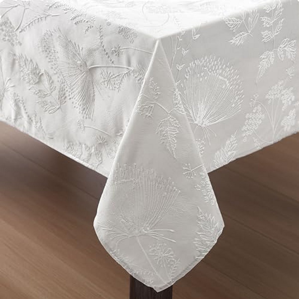 Elegante kreukbestendige jacquard tafelkleed 152,4 x 304,8 cm voor diners en feesten