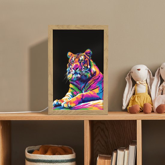 Nachtlampje 20x30 cm - Kinder lampje - Tijger - Kleurrijk - Dieren - Zwart - Neon - Tafellamp kinderkamer - Slaapkamer lamp - Bedlamp kinderen - Kinderlampje stopcontact - Wandlamp babykamer - Nachtlampjes van Merkloos — afbeelding 3