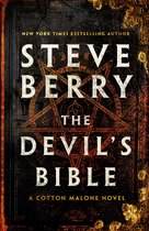 Couverture du livre "The Devil's Bible" de Steve Berry, ornée d'un pentagramme et d'une bordure dorée ornementée.