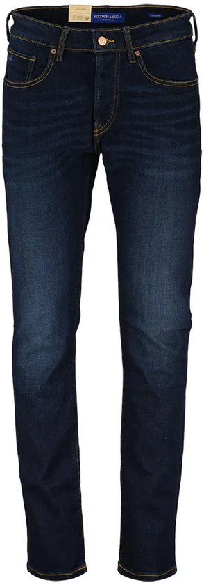 Donkerblauwe jeans met gele stiksels en een slim fit.