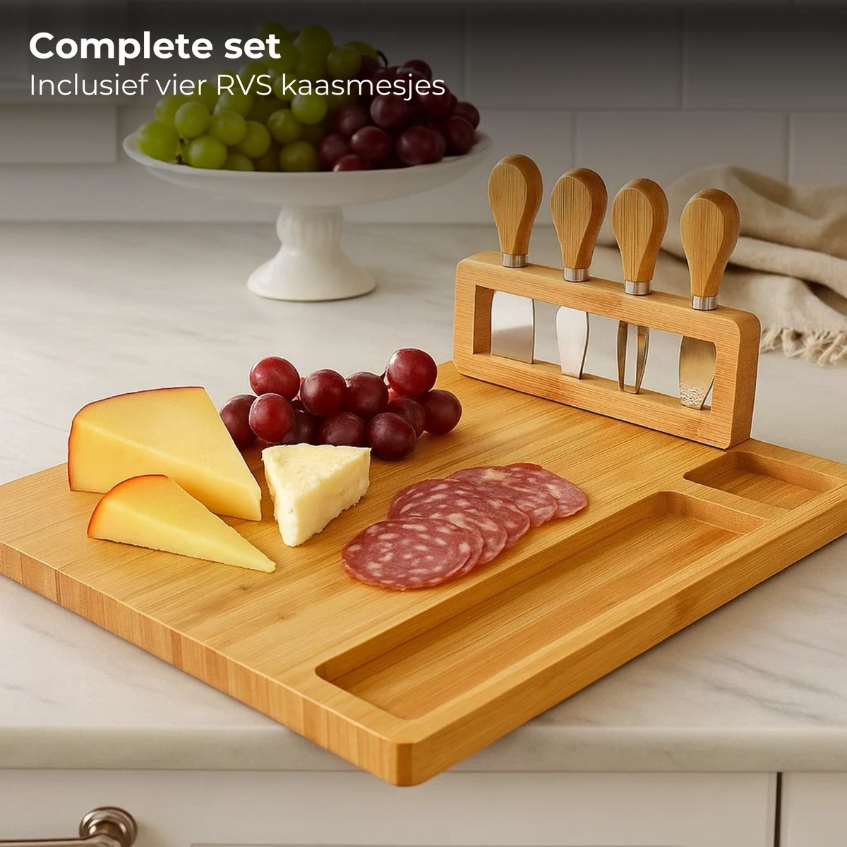 Lomera Bamboe Borrelplank - Kaasplank Met Mesjes - Extra Grote Kaasplank - Bamboe Materiaal - Grote Serveerplank - Borrelplank Voor Kaas - Kaasplank Set - Duurzame Bamboe - Borrelplank Cadeau - Kaasplank Voor Feestjes — cadeau in Kookcadeaus - foto 2