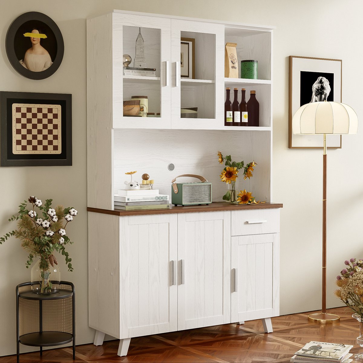 OKWISH Dressoir – Opbergkast – 114x40x190 cm – 5 Deuren 1 Lade 2 Open Vakken – 2 Glazen Deuren – Dempingsscharnieren – Landhuisstijl – Spaanplaat Wit+Bruin