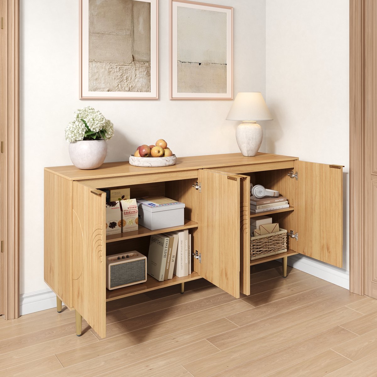 OKWISH Dressoir – Natuurlijke Houtnerf Met Gouden Accenten – 140x40x72 cm – 4 Deuren – Verstelbare Planken – MDF Lichtbruin – Metalen Poten