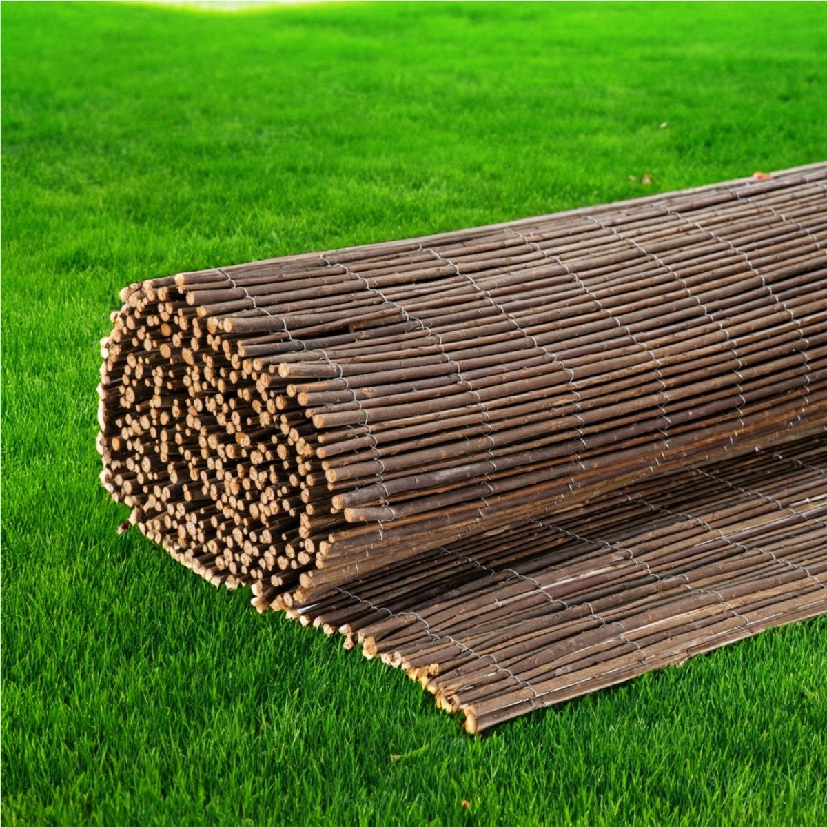 Bol.com TuinChamp Wilgenmat 180 x 300 cm - Wilgenmat op rol - Balkonscherm - Tuinafscheiding natuurlijk hout - Natuurlijke uitst... aanbieding