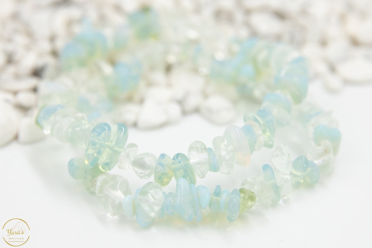 Yara's Opaliet armband split
