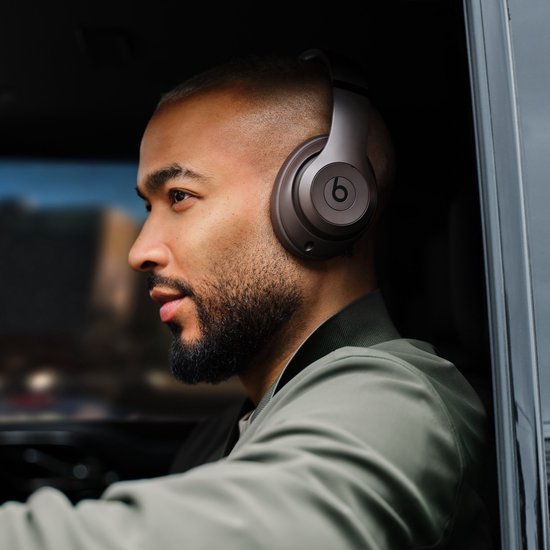 Beats Studio Pro Wireless-koptelefoon – Diepbruin | bol