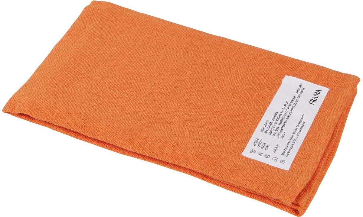 Frama Light Towel Handdoek 70x140 Burnt Orange