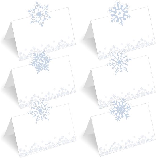 Zes witte kerst plaatskaartjes met blauwe sneeuwvlok motieven, elk met een andere sneeuwvlok.