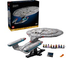 foto van LEGO 10356 Star Trek: U.S.S. Enterprise NCC-1701-D™