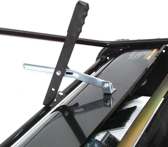 Zitmaaier veegmachine 105 cm - Grondige reiniging voor gazons en terreinen van Zitmaaier. — afbeelding 3