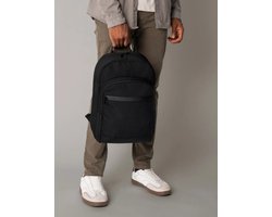 Airside underseat backpack/rugtas, Kleur Zwart. De ideale rugtas om mee te nemen tijdens uw vlucht. Cabin bag.