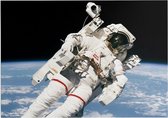 Bruce McCandless first spacewalk (ruimtevaart) - Foto op Forex - 120 x 90 cm