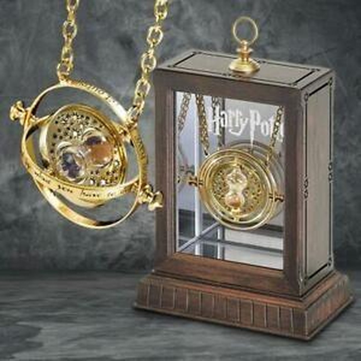 Noble Collection Harry Potter Time Turner ketting goudkleurig thumbnail 2