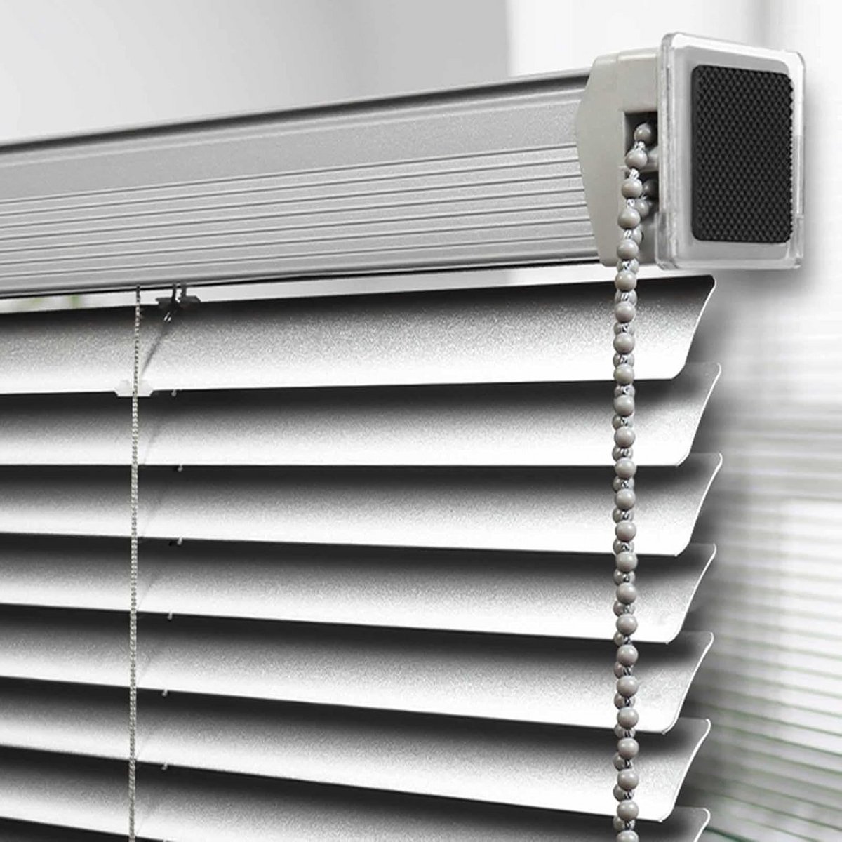 Verduisterende Aluminium Jaloezieën op Maat - Horizontale Metalen Raambekleding 25mm Lamel