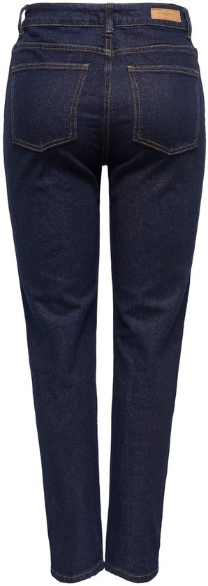 Achterkant van een rechtvallende donkerblauwe jeans met een hoge taille en kontzakken.