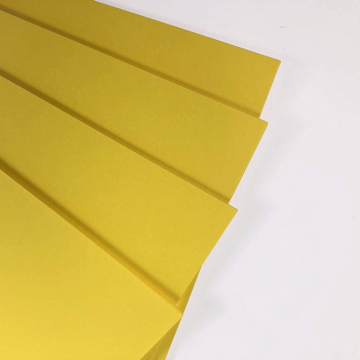 A4 Gekleurd Papier - Kleurrijk Karton - Creatieve Projecten - 160gsm Dik - A4 formaat - Geel