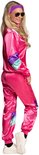 Vrouw in roze trainingspak, jaren 80 stijl, met paarse hoofdband en zonnebril.