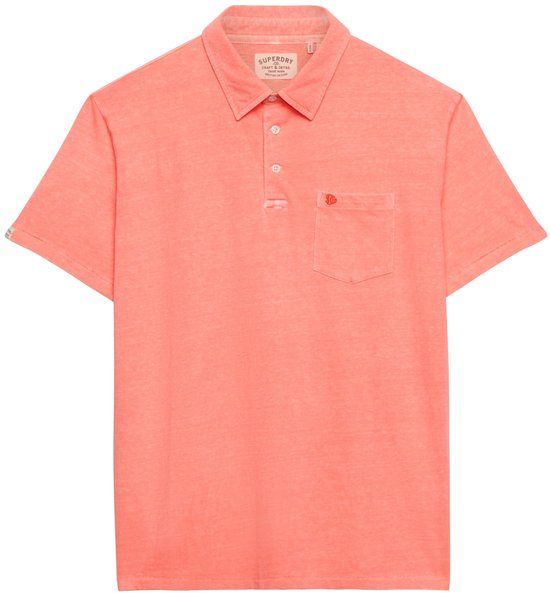 Oranje poloshirt met korte mouwen, borstzakje en knoopsluiting.