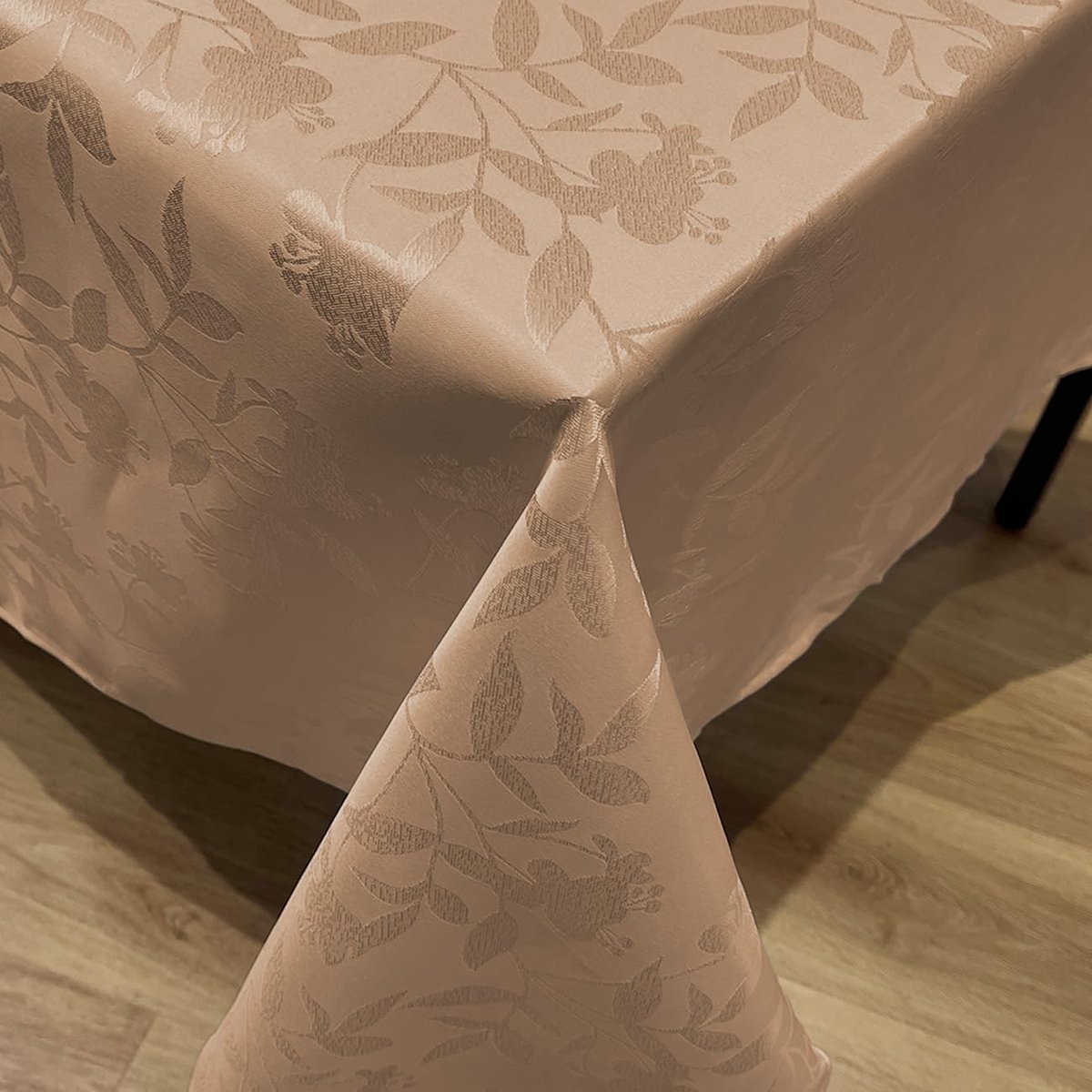 Tafelkleed - Damastlook Kleed - Eettafel Decoratie - Onderhoudsvriendelijk - 150x350cm - Taupe