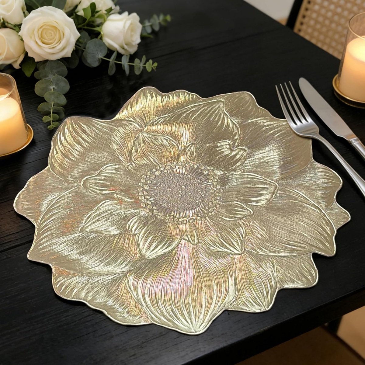 Bloemen Placemats - Tafelonderleggers - Eettafel Decoratie - 3D Effect - 38x38cm - Goud