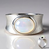 Cavill - Zilveren ring met 1,553 ct ovale Welo-opaal cabochon uit Ethiopië - 925 Sterling zilver - Brede moderne damesring - Luxe sieraden