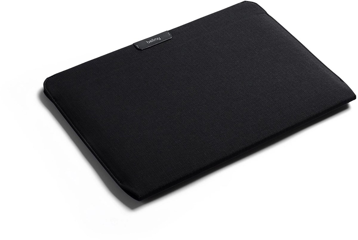Bellroy Sleeve MacBook Pro/Air 15/16 Hoes – Gemaakt van Gerecycled Polyester – Strak Ontwerp Past Gemakkelijk in Tas – Beschikbaar in Verschillende Kleuren en Weefsels - Zwart