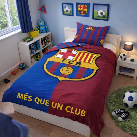 Saphira Kinder Dekbedovertrek Blauw-Rood Gestreept – Voetbal Design – 100% Katoen 140x200/220 cm – Inclusief Kussensloop