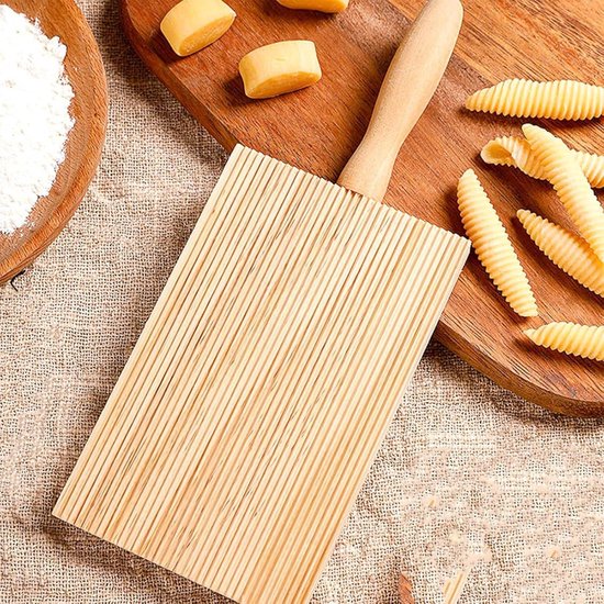 Houten pasta plank voor het maken van pasta - Gnocchi plank met 2 pastastokjes - Noedel plank met handrolplank - Handige pastatools van hout voor pasta maken van houten — afbeelding 4