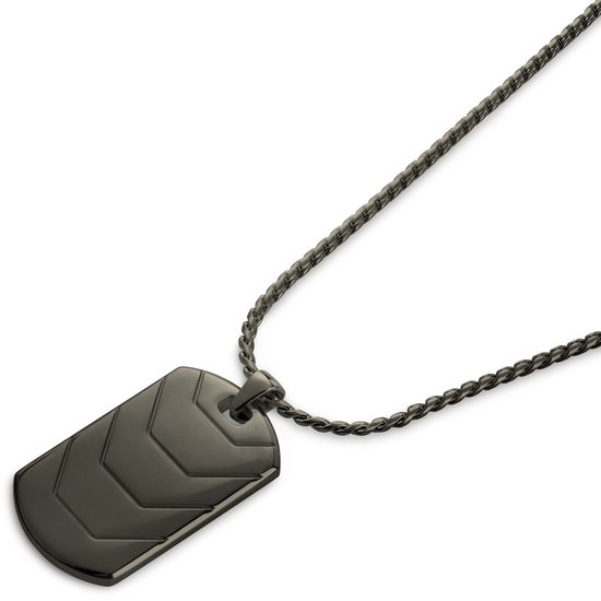 Zwarte dogtag-ketting met een matzwarte, geëtste dogtag met chevron-patroon.
