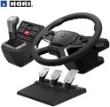 Zwarte Hori Force Feedback Truck Control System met stuur, pedalen en versnellingspook op witte achtergrond.
