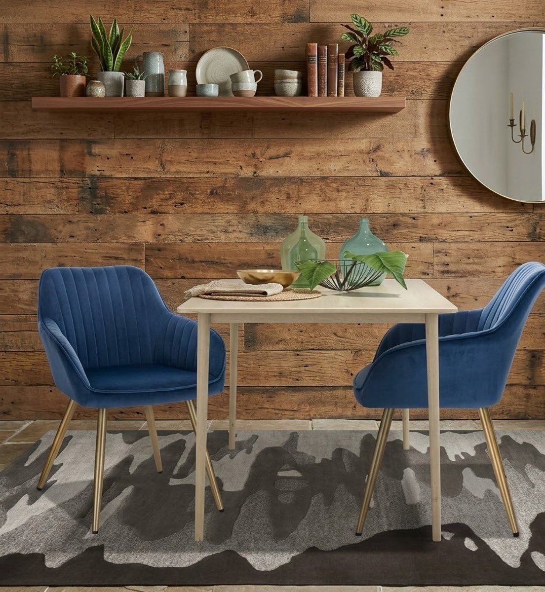 Velora Luxe Fluwelen Eetkamerstoel met Armleuningen Blauw – Ergonomische Design Stoel met Metalen Poten – 81x49x43 cm – Casa Serena
