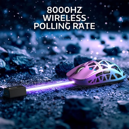 Roze en blauwe gaming muis met open rasterontwerp, met 8000HZ draadloze polling rate.