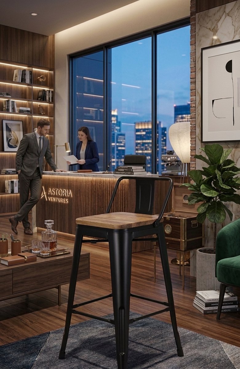 Bar chair, medium stool, industrial style, with small metal backrest, matt black and seat made of light natural wood, seat height 66 cm-Casa Serena – 66 cm – Casa Dorada