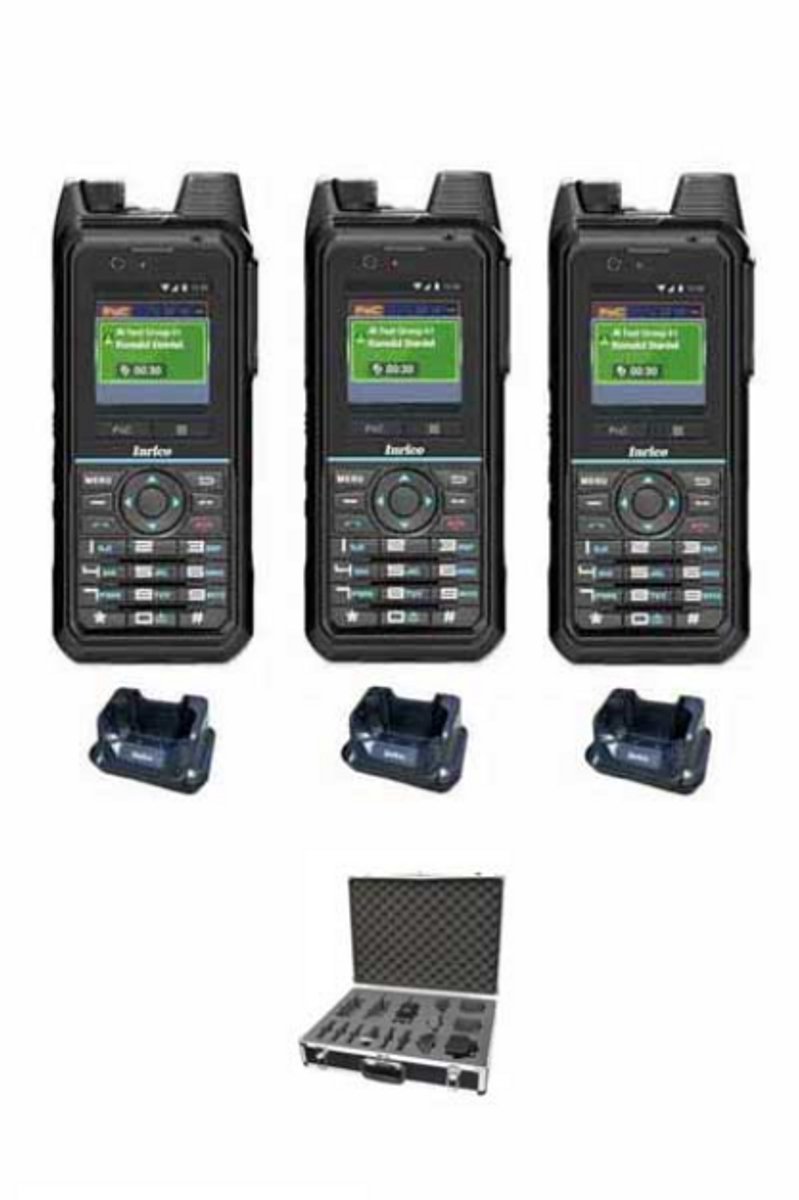 Set van 3 Inrico T330 4G LTE Zello Smart Portofoons IP68 met tafellader en koffer