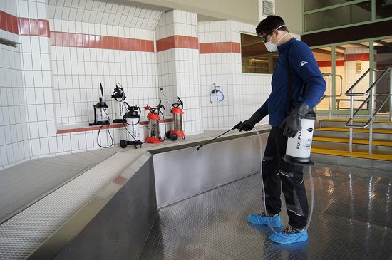 Professionele Kunststof Drukspuit 5 Liter met Vuilfilter en Manometer — afbeelding 5